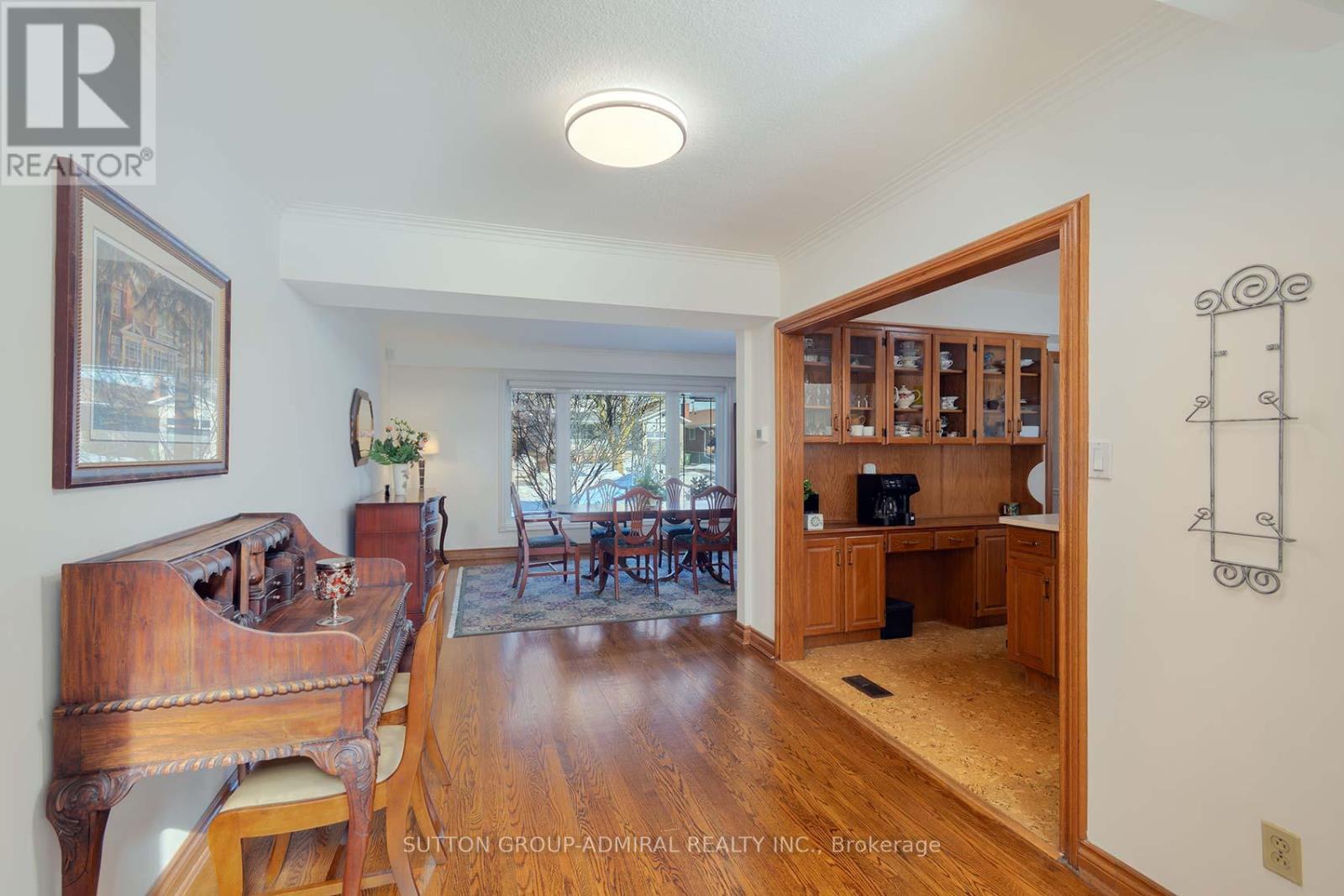 41 Hamptonbrook Drive, Toronto, Ontario  M9P 1A2 - Photo 16 - W12849358