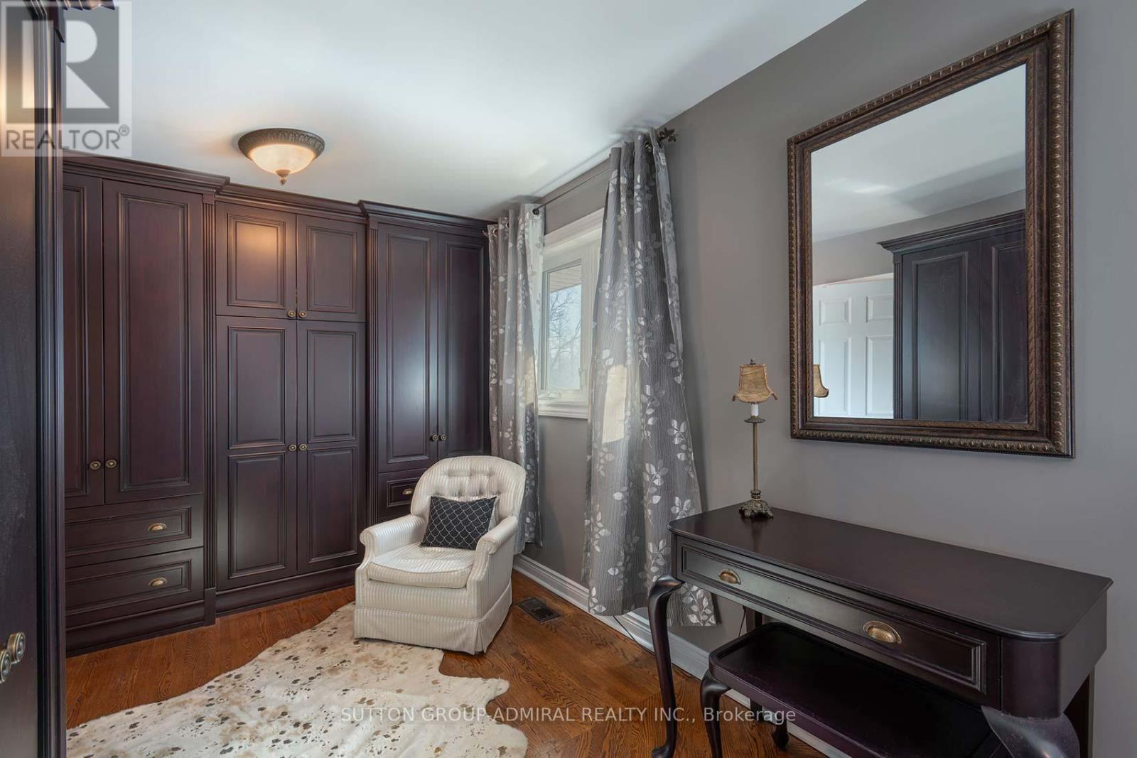 41 Hamptonbrook Drive, Toronto, Ontario  M9P 1A2 - Photo 21 - W12849358