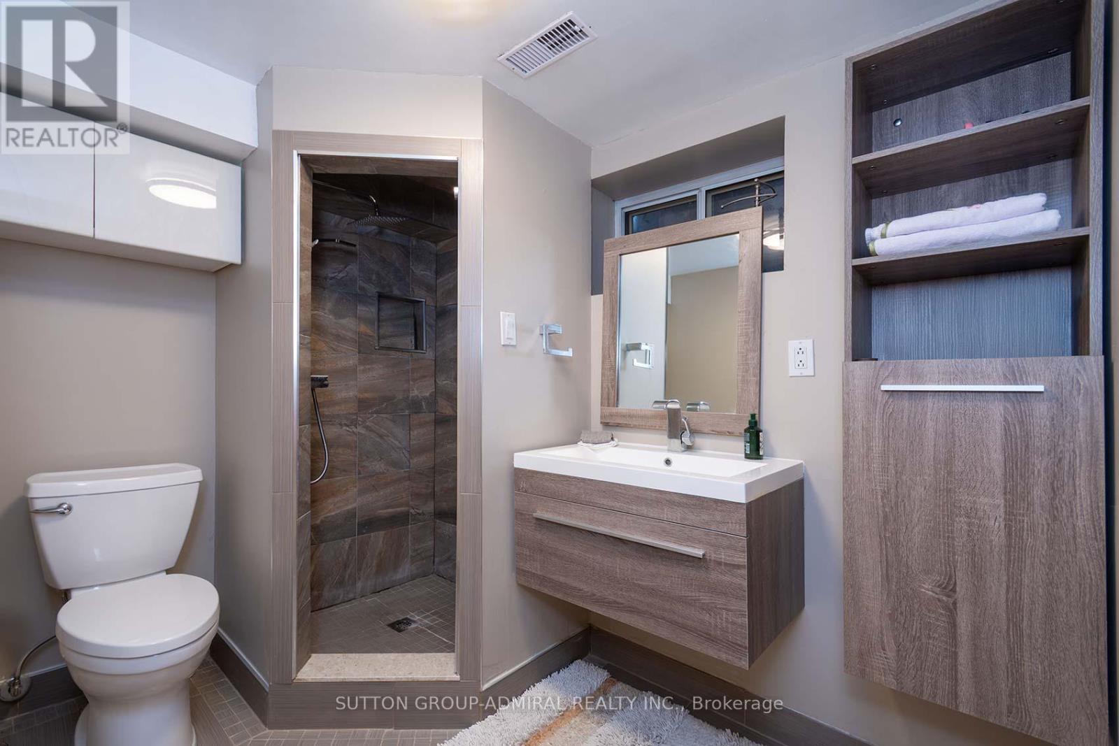 41 Hamptonbrook Drive, Toronto, Ontario  M9P 1A2 - Photo 31 - W12849358