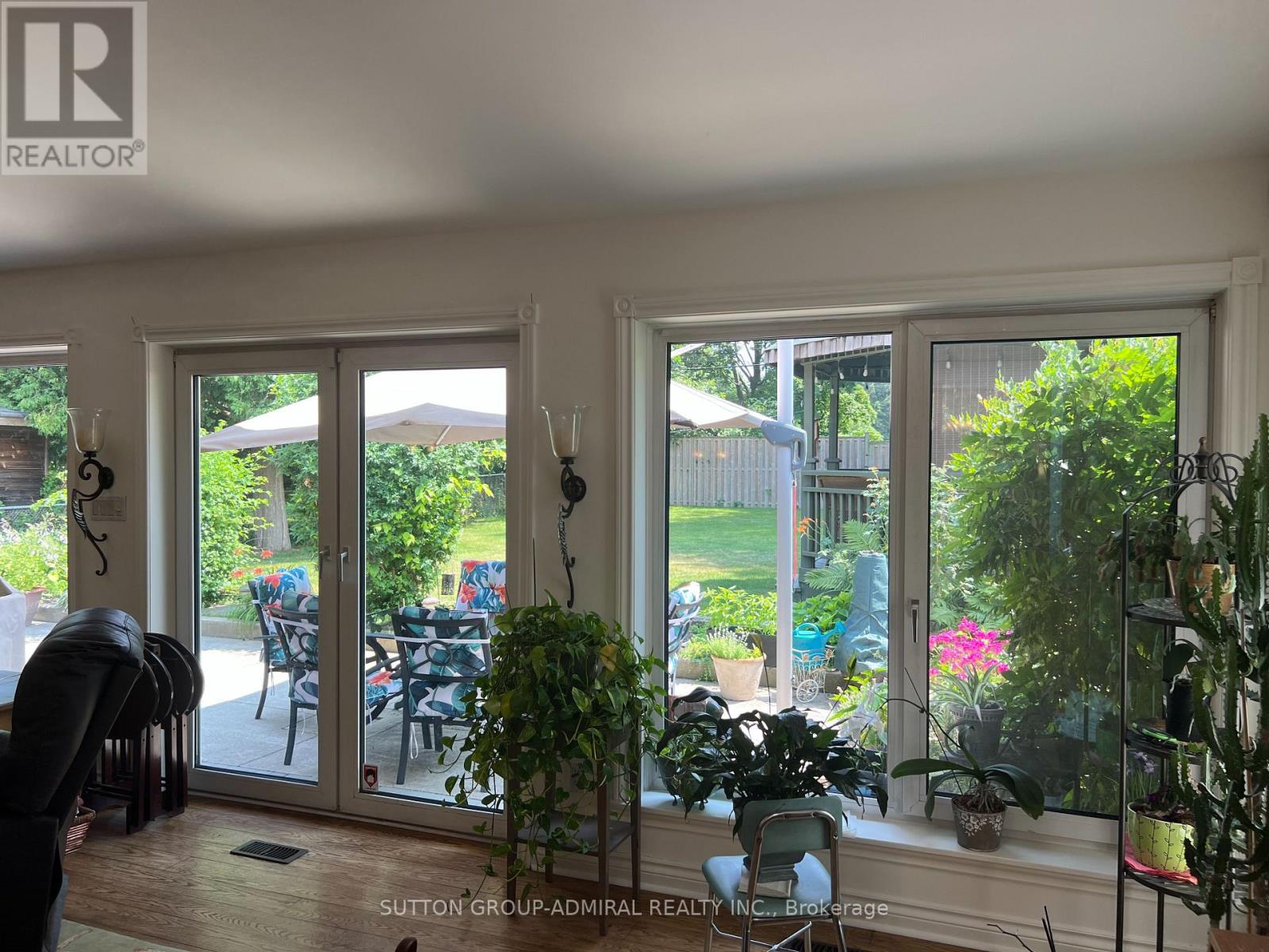 41 Hamptonbrook Drive, Toronto, Ontario  M9P 1A2 - Photo 43 - W12849358