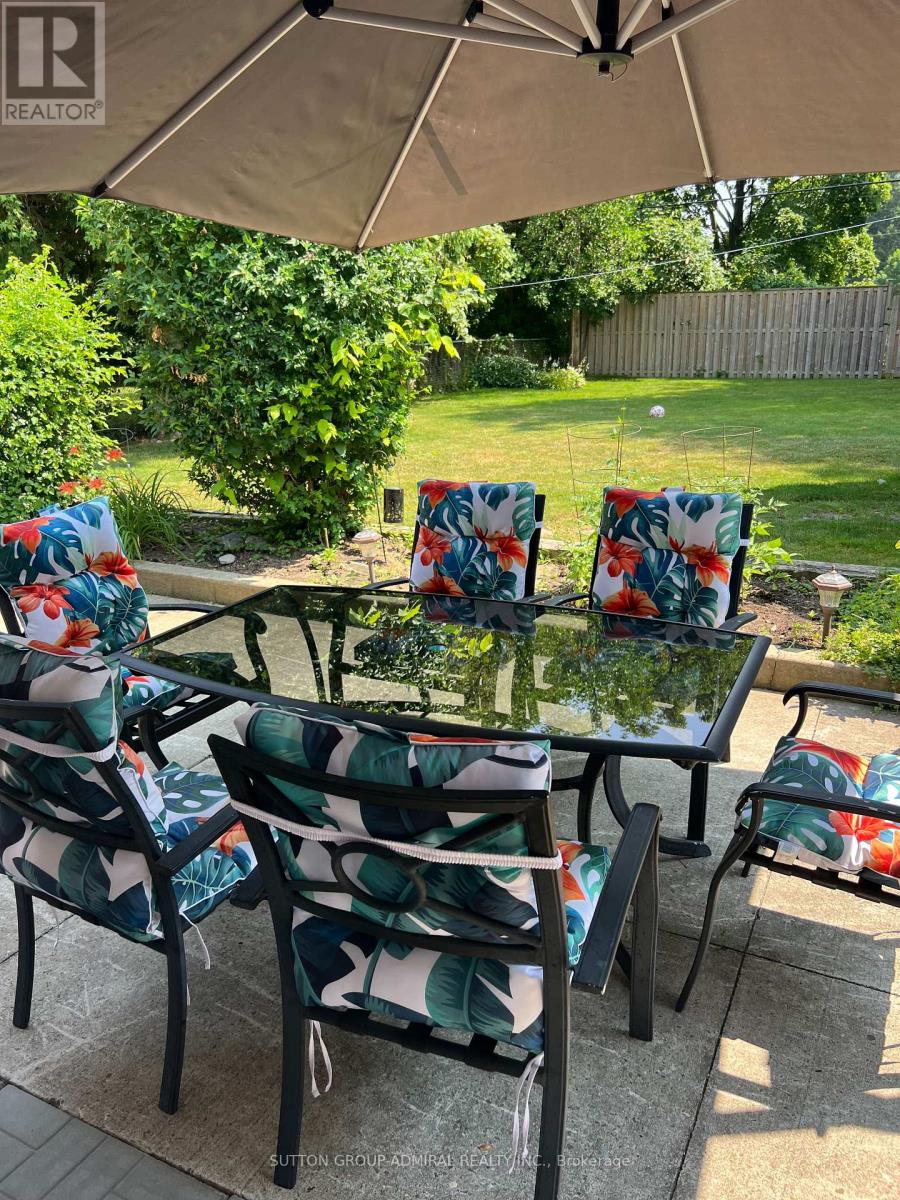 41 Hamptonbrook Drive, Toronto, Ontario  M9P 1A2 - Photo 47 - W12849358