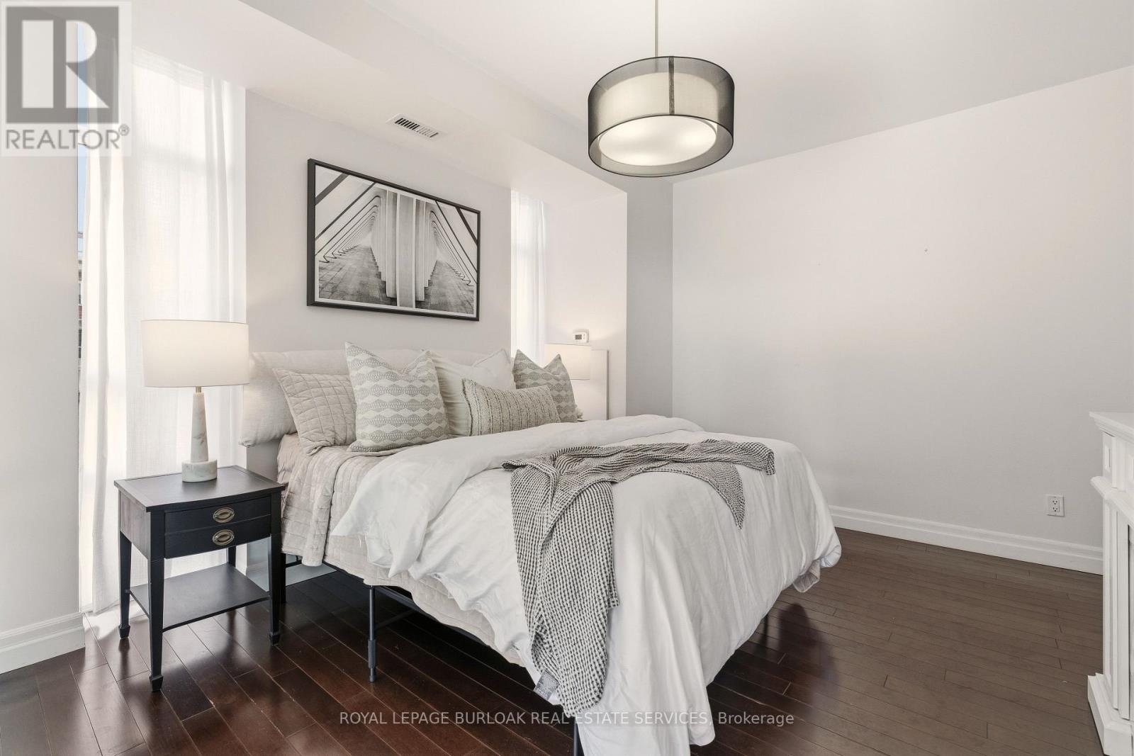 804 - 360 Pearl Street, Burlington, Ontario  L7R 1E1 - Photo 18 - W12849368