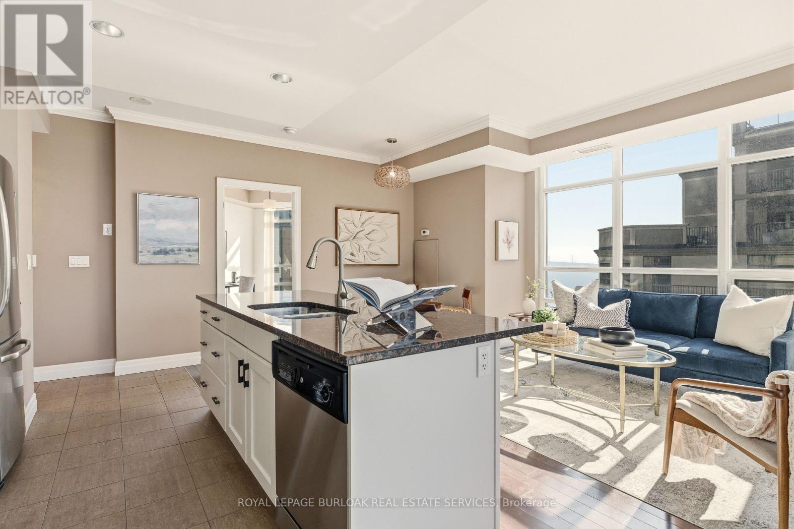 804 - 360 Pearl Street, Burlington, Ontario  L7R 1E1 - Photo 5 - W12849368