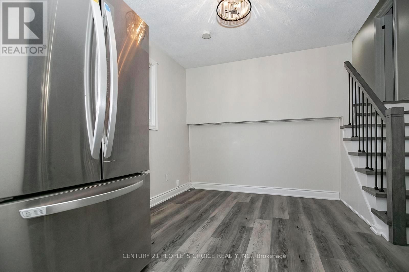 106 Winterfold Drive, Brampton, Ontario  L6V 3T3 - Photo 19 - W12849398