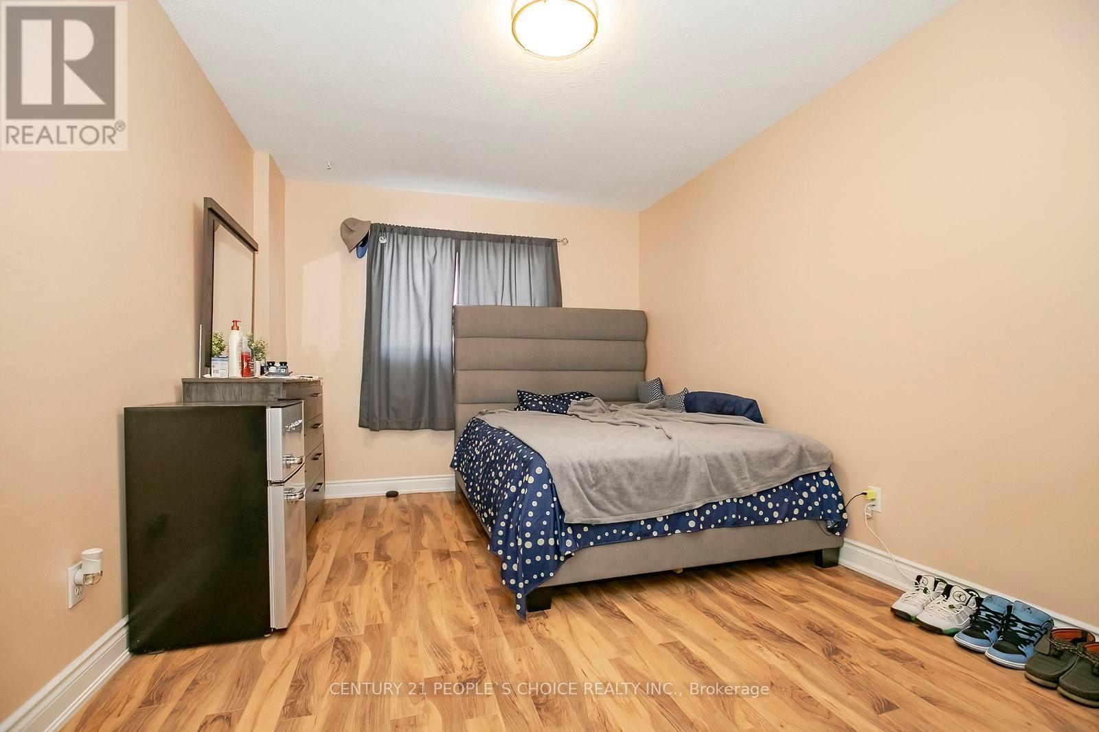 106 Winterfold Drive, Brampton, Ontario  L6V 3T3 - Photo 46 - W12849398