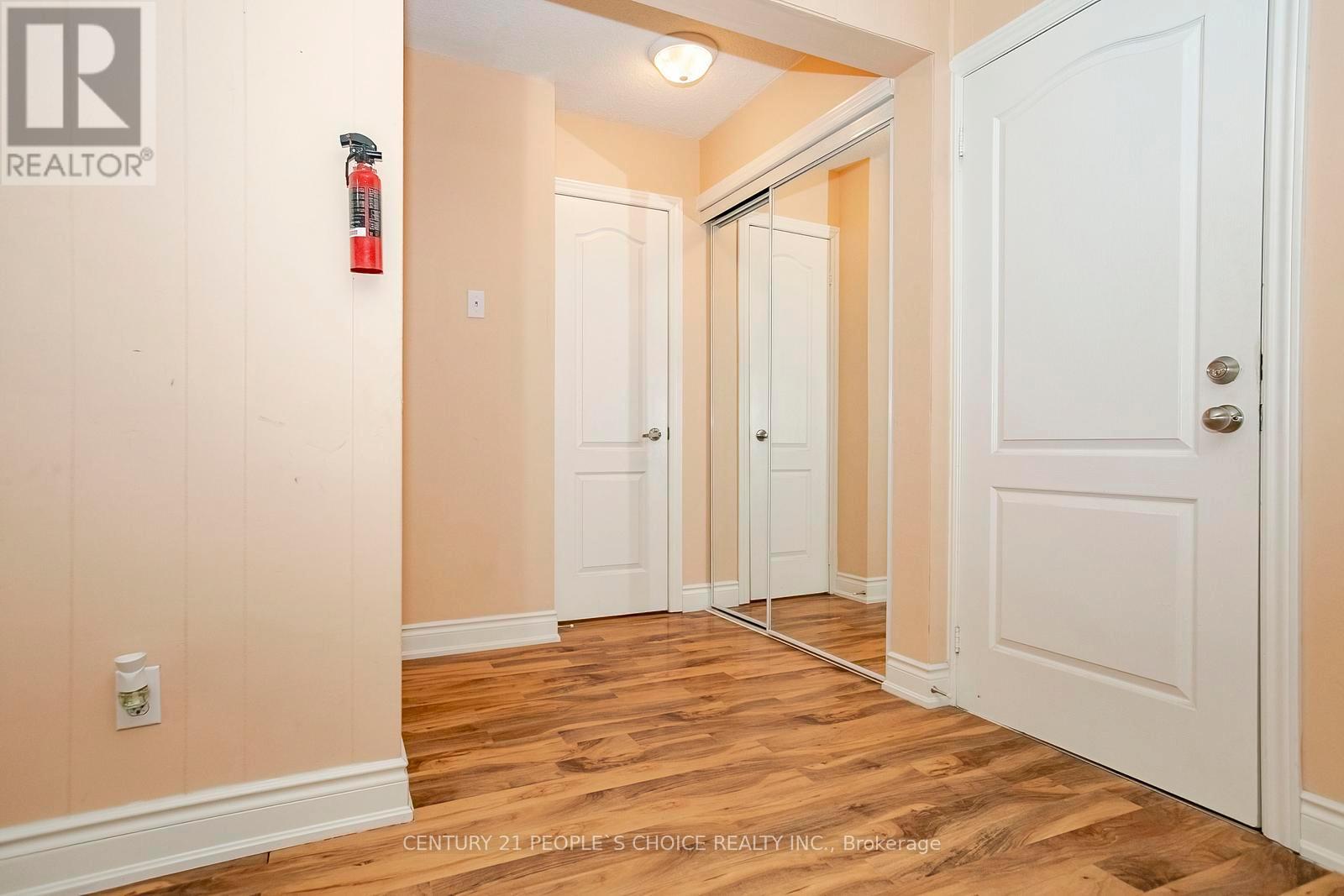 106 Winterfold Drive, Brampton, Ontario  L6V 3T3 - Photo 47 - W12849398