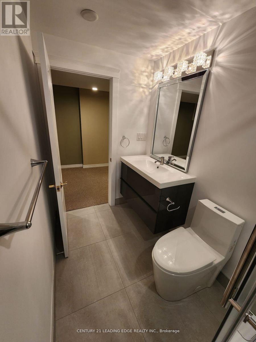 Lower - 1136 Hickory Hollow Glen, Mississauga, Ontario  L5W 1Z8 - Photo 11 - W12849440