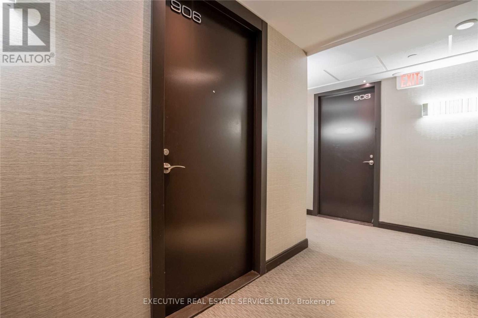 906 - 9 Valhalla Inn Road, Toronto, Ontario  M9B 0B2 - Photo 12 - W12849446