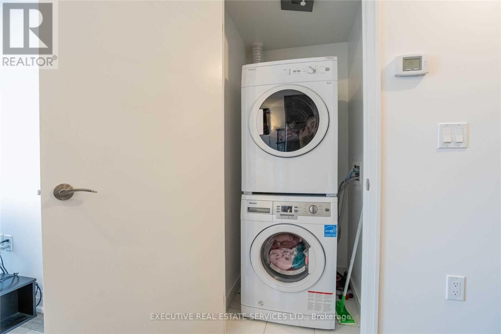 906 - 9 Valhalla Inn Road, Toronto, Ontario  M9B 0B2 - Photo 23 - W12849446