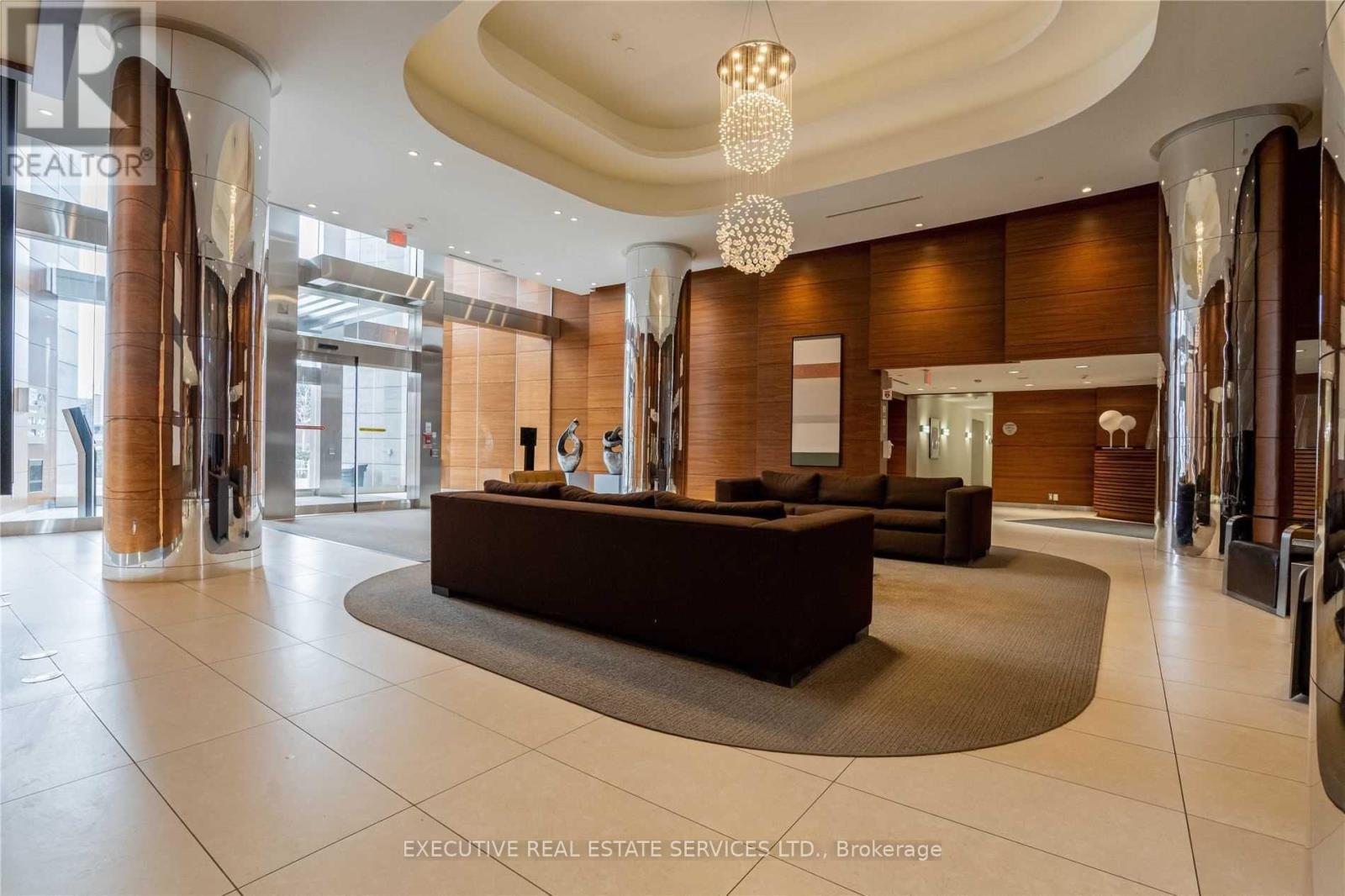 906 - 9 Valhalla Inn Road, Toronto, Ontario  M9B 0B2 - Photo 6 - W12849446