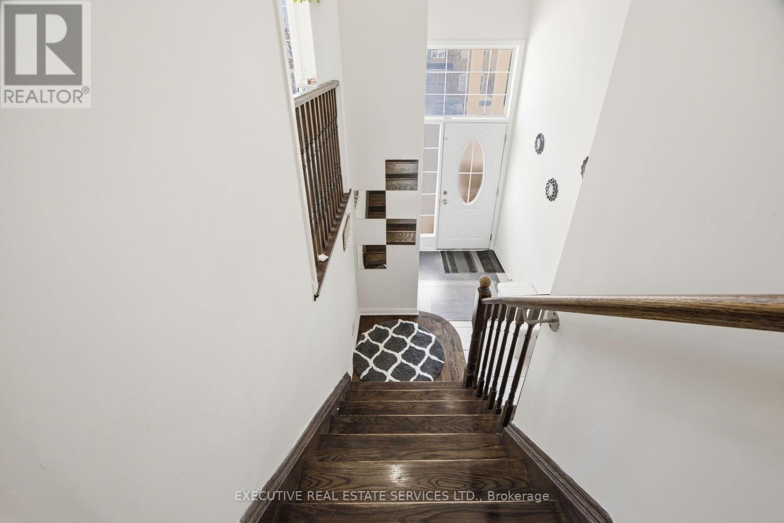 101 Mccleave Crescent, Brampton, Ontario  L6Y 4Y9 - Photo 11 - W12849464