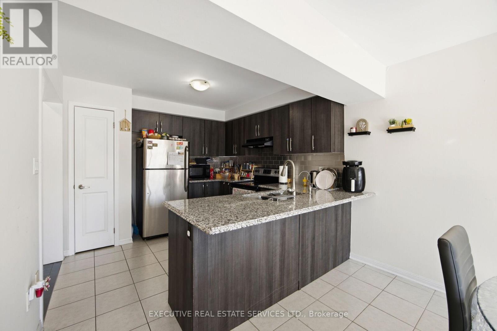 101 Mccleave Crescent, Brampton, Ontario  L6Y 4Y9 - Photo 16 - W12849464