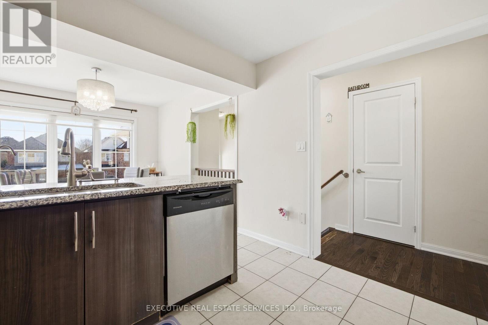 101 Mccleave Crescent, Brampton, Ontario  L6Y 4Y9 - Photo 21 - W12849464