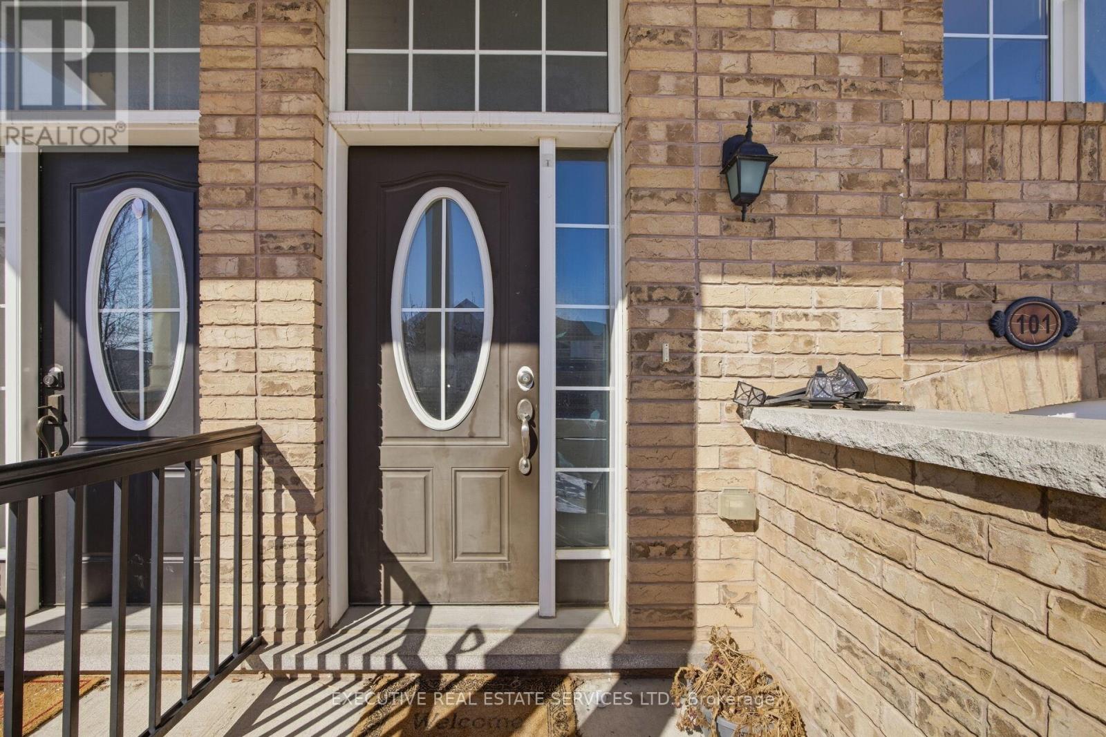 101 Mccleave Crescent, Brampton, Ontario  L6Y 4Y9 - Photo 7 - W12849464