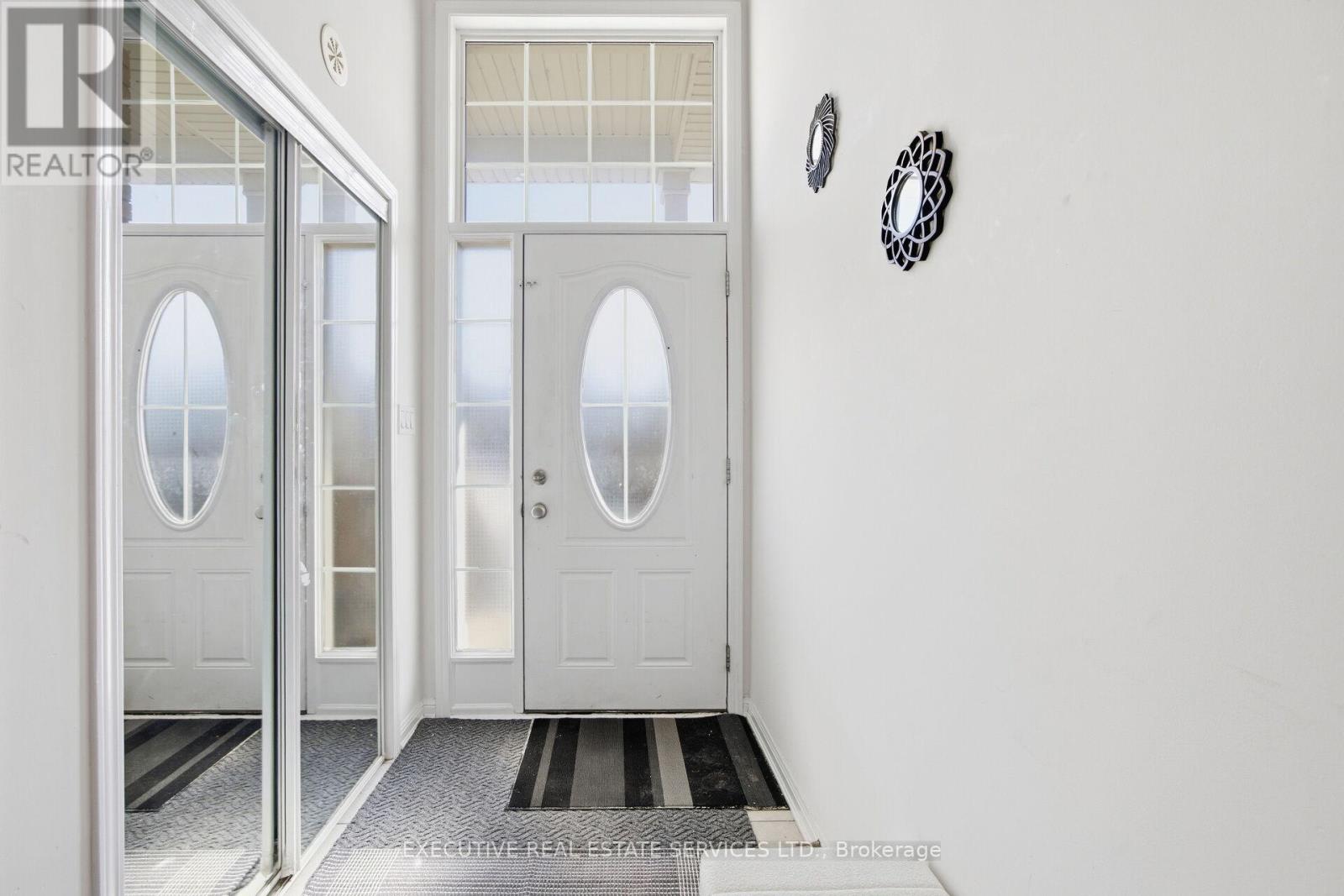 101 Mccleave Crescent, Brampton, Ontario  L6Y 4Y9 - Photo 8 - W12849464