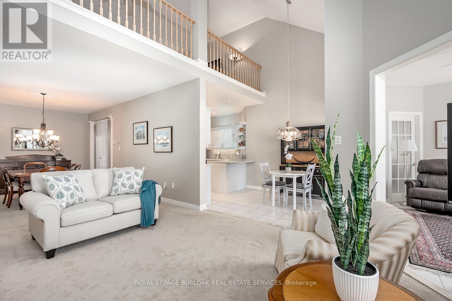 4138 Stonebridge Crescent, Burlington, Ontario  L7M 4N3 - Photo 10 - W12849470