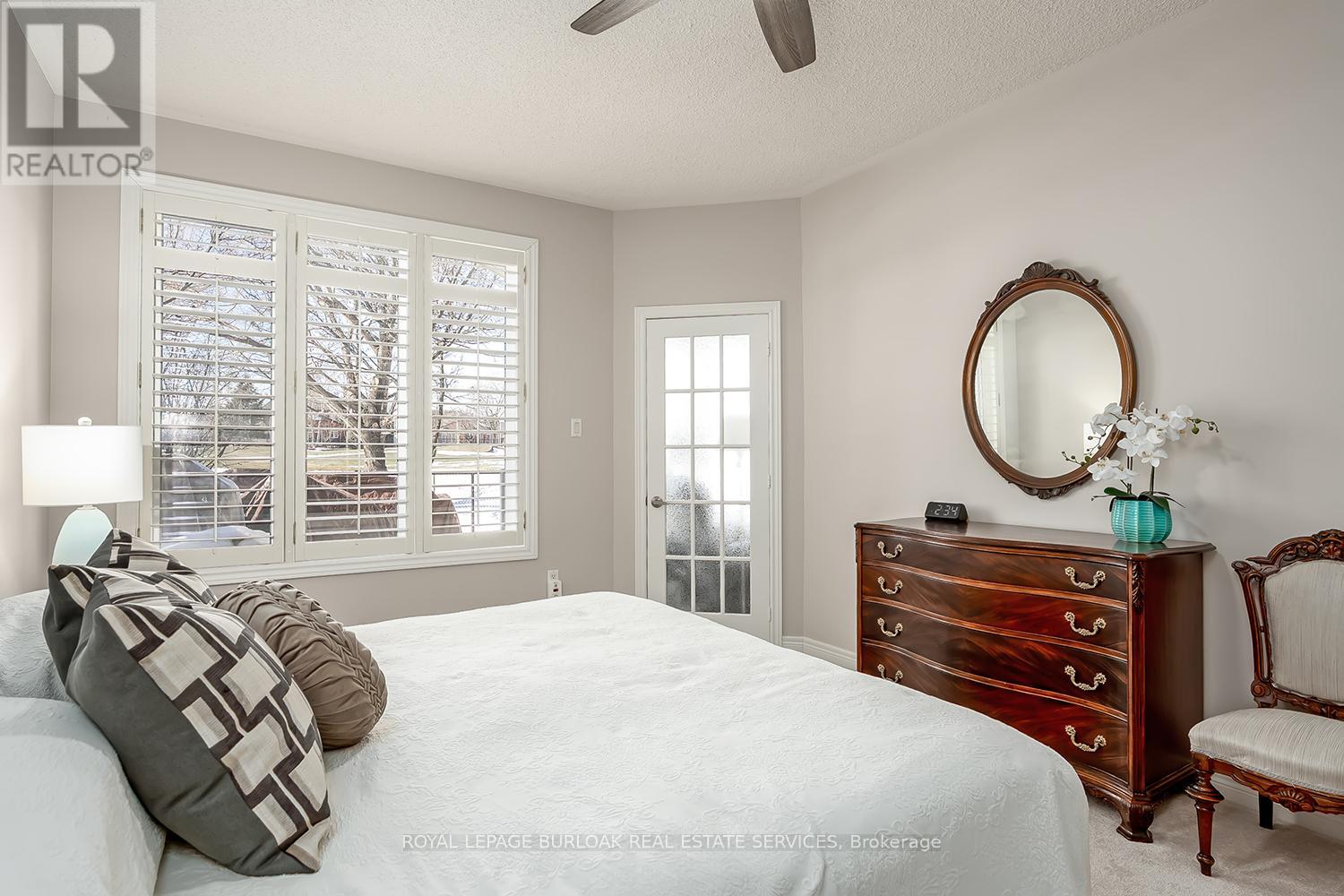 4138 Stonebridge Crescent, Burlington, Ontario  L7M 4N3 - Photo 21 - W12849470