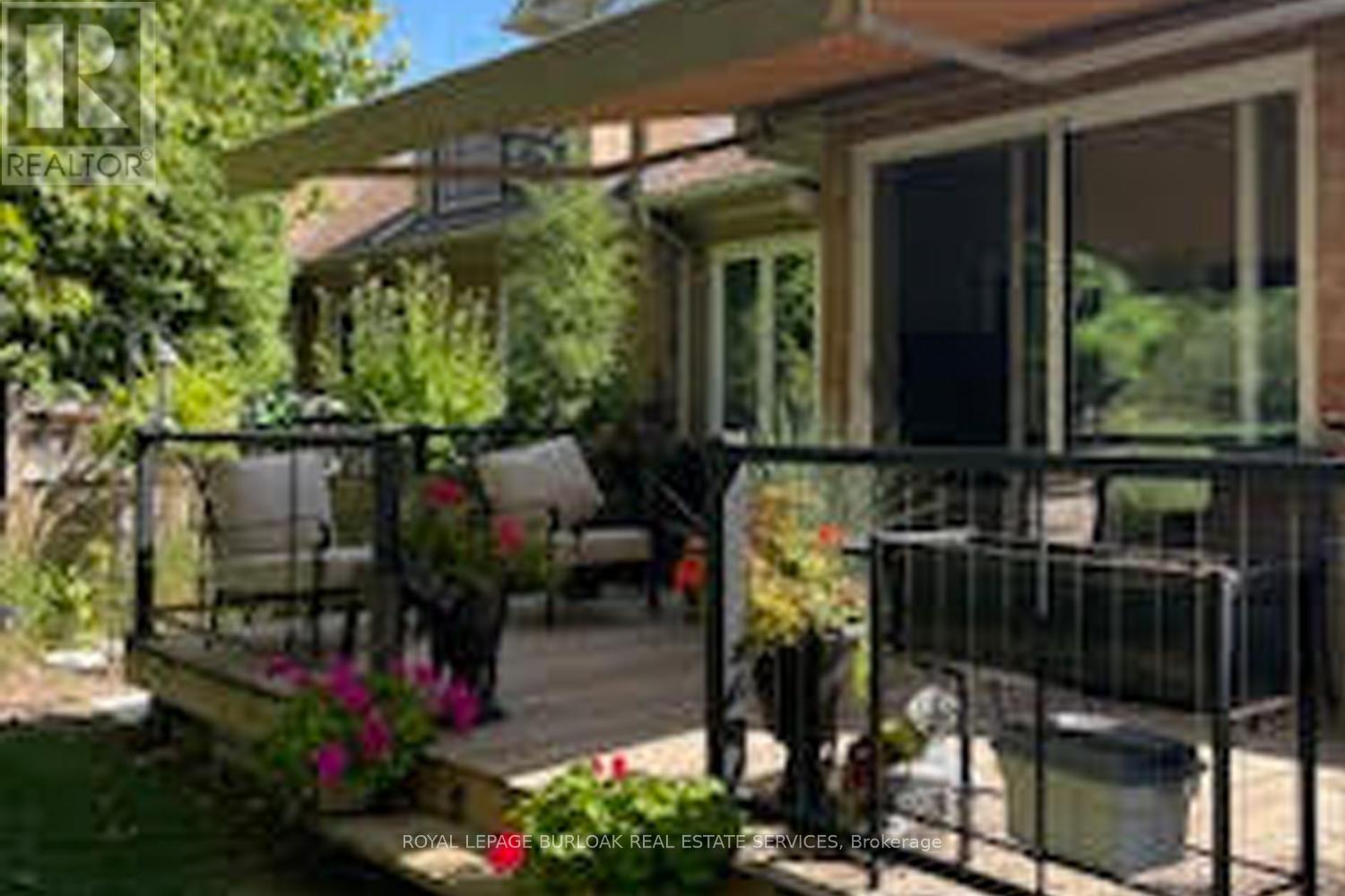 4138 Stonebridge Crescent, Burlington, Ontario  L7M 4N3 - Photo 36 - W12849470