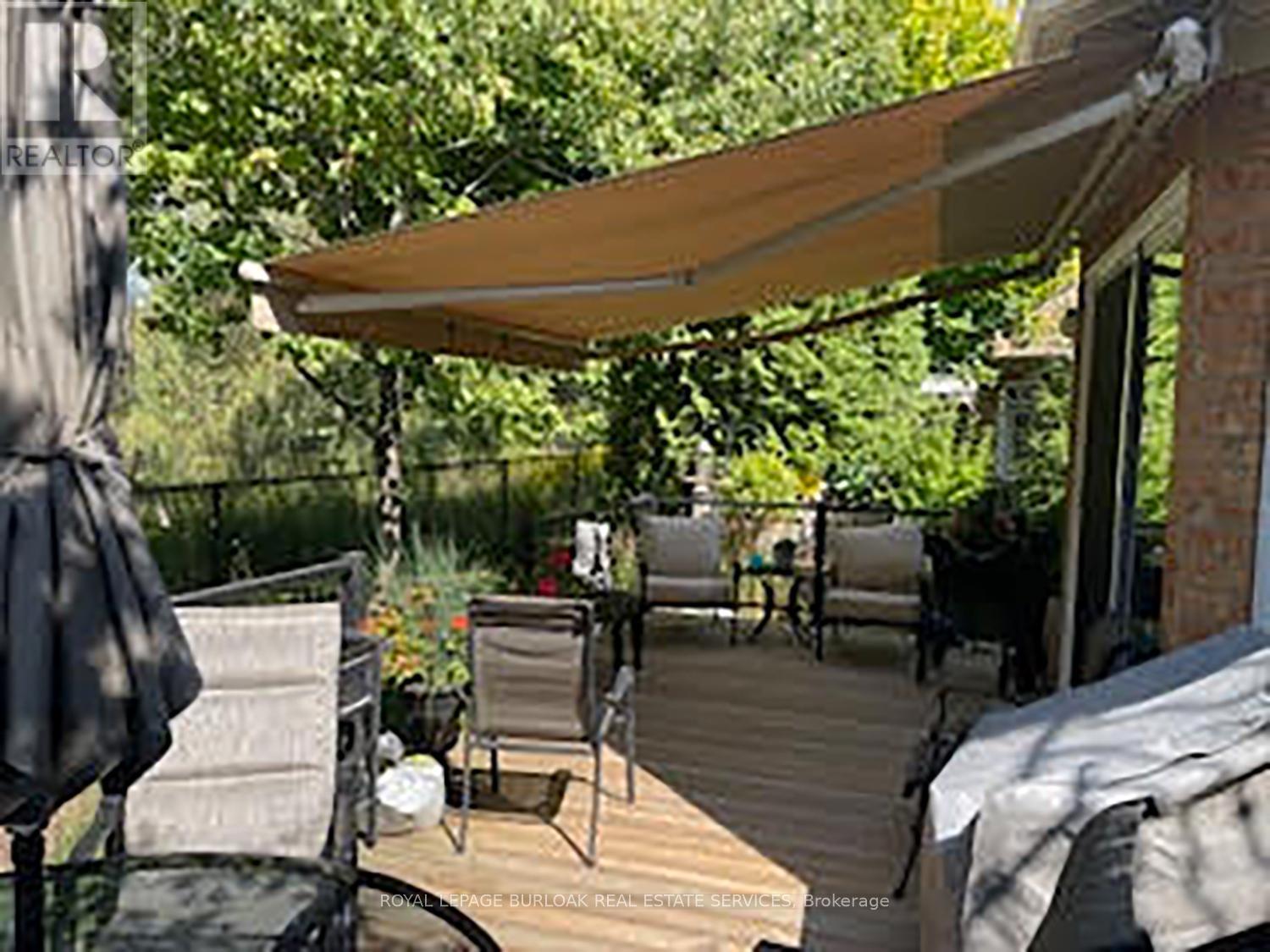 4138 Stonebridge Crescent, Burlington, Ontario  L7M 4N3 - Photo 37 - W12849470