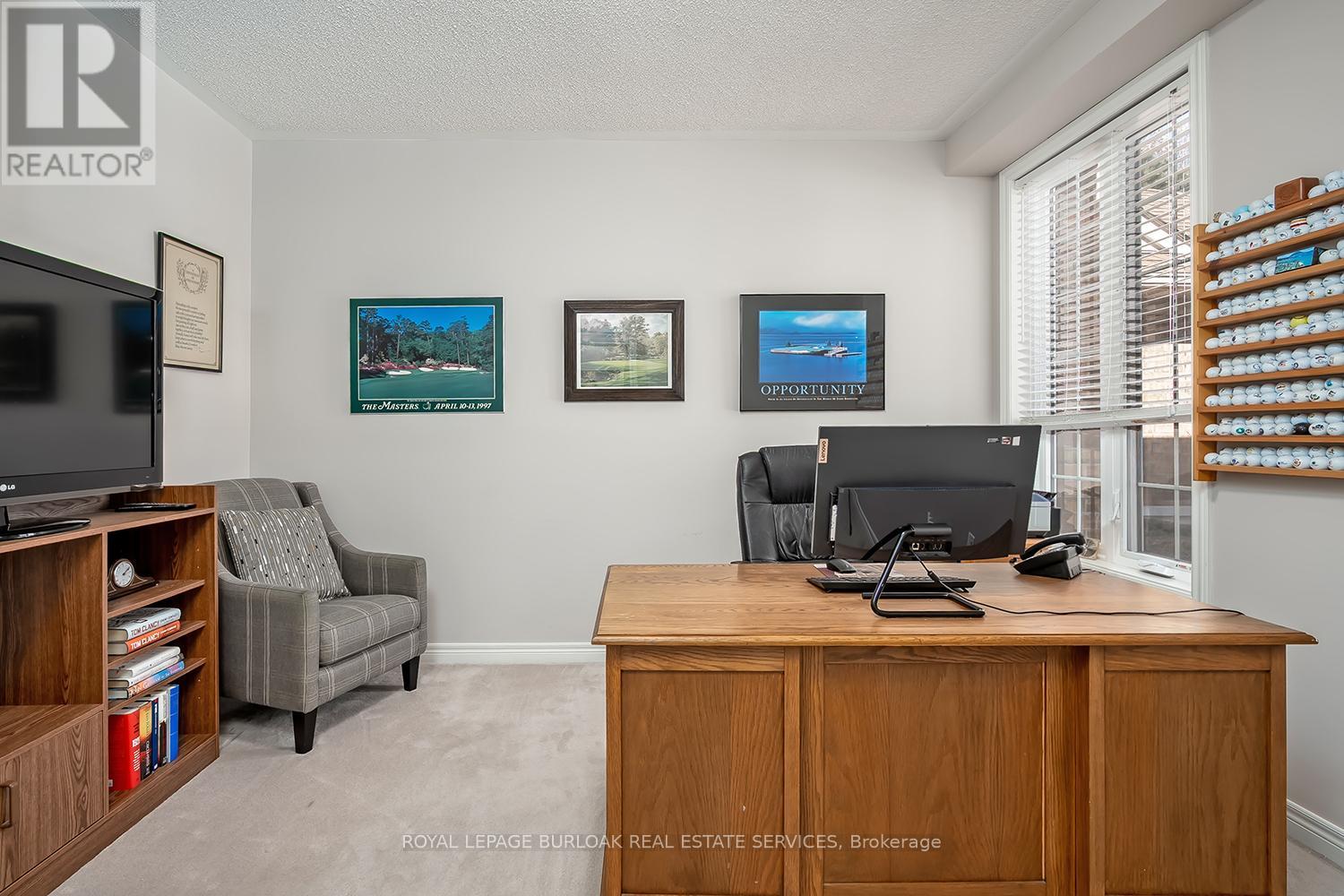 4138 Stonebridge Crescent, Burlington, Ontario  L7M 4N3 - Photo 5 - W12849470