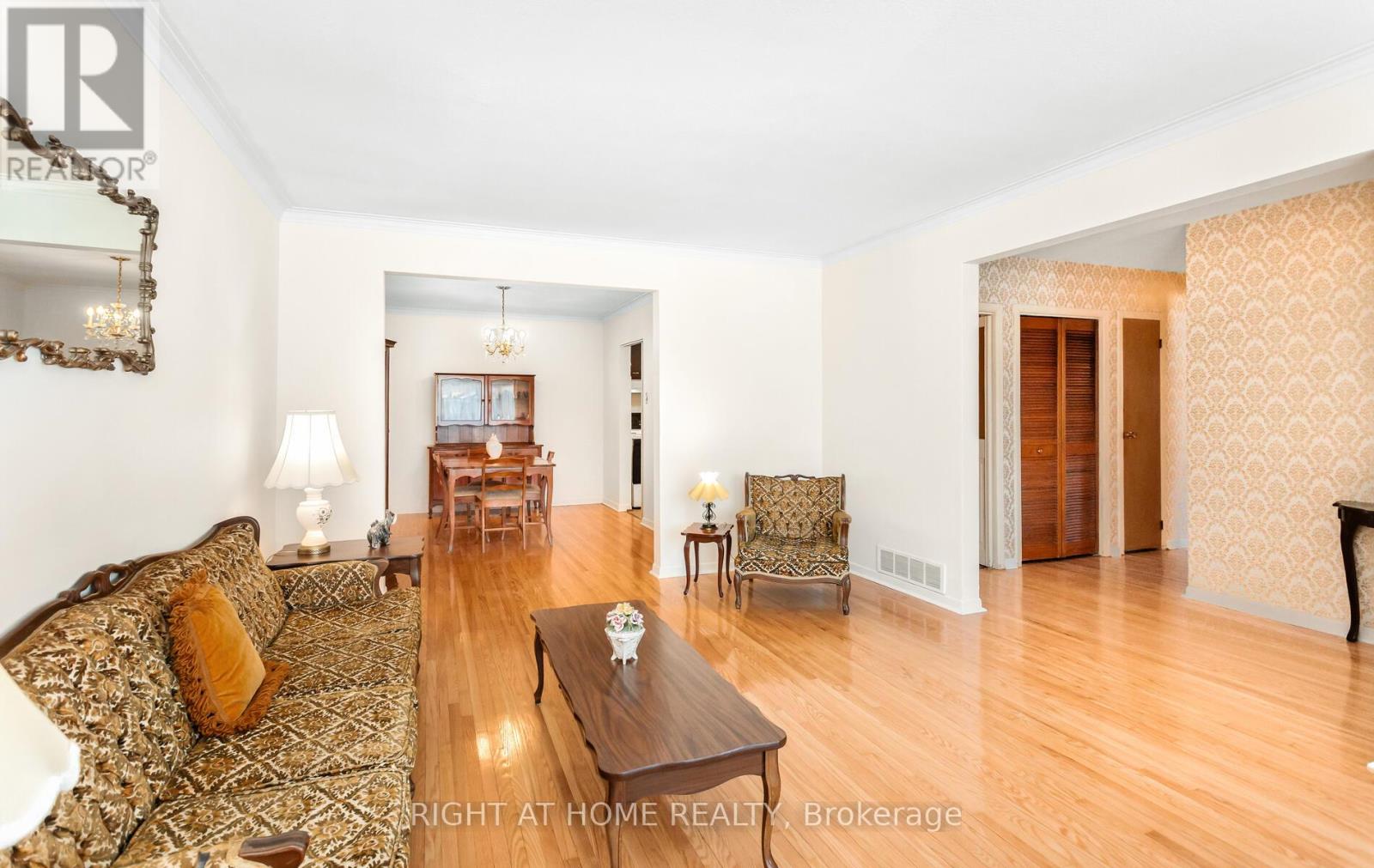 410 Bartley Bull Parkway, Brampton, Ontario  L6W 2L8 - Photo 10 - W12849484