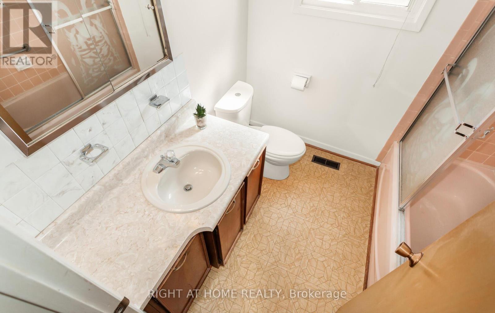 410 Bartley Bull Parkway, Brampton, Ontario  L6W 2L8 - Photo 27 - W12849484