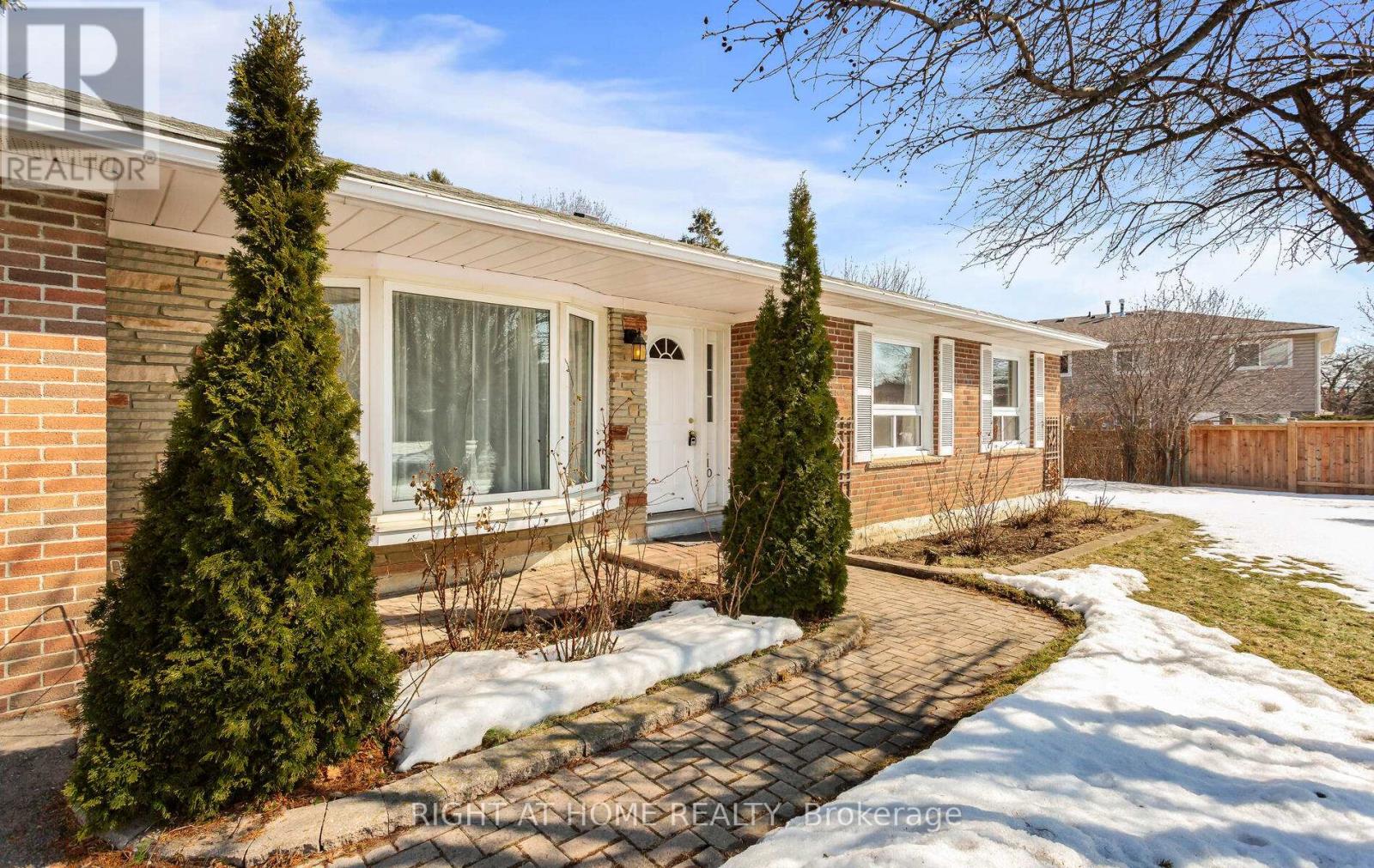 410 Bartley Bull Parkway, Brampton, Ontario  L6W 2L8 - Photo 4 - W12849484