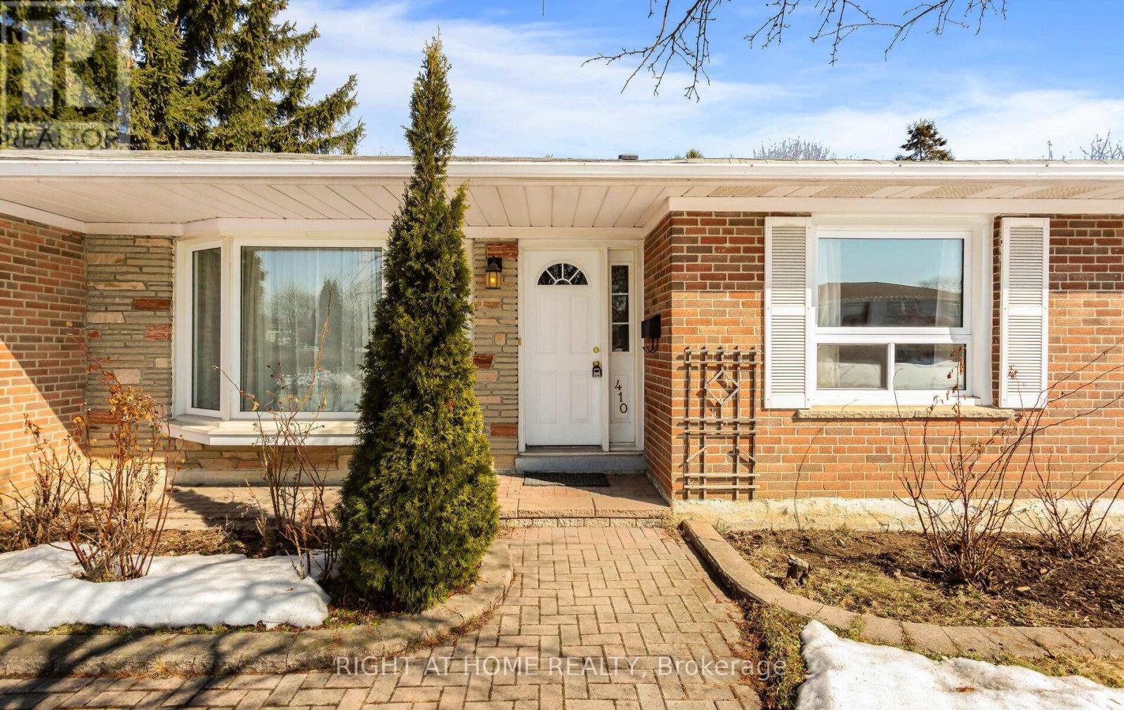 410 Bartley Bull Parkway, Brampton, Ontario  L6W 2L8 - Photo 5 - W12849484