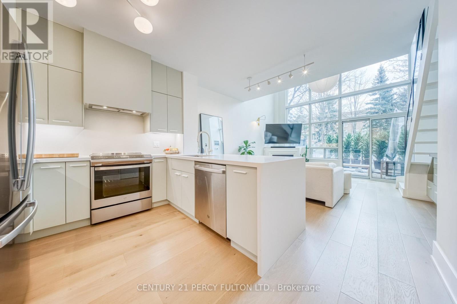 106 - 200 Manitoba Street, Toronto, Ontario  M8Y 3Y9 - Photo 3 - W12849518