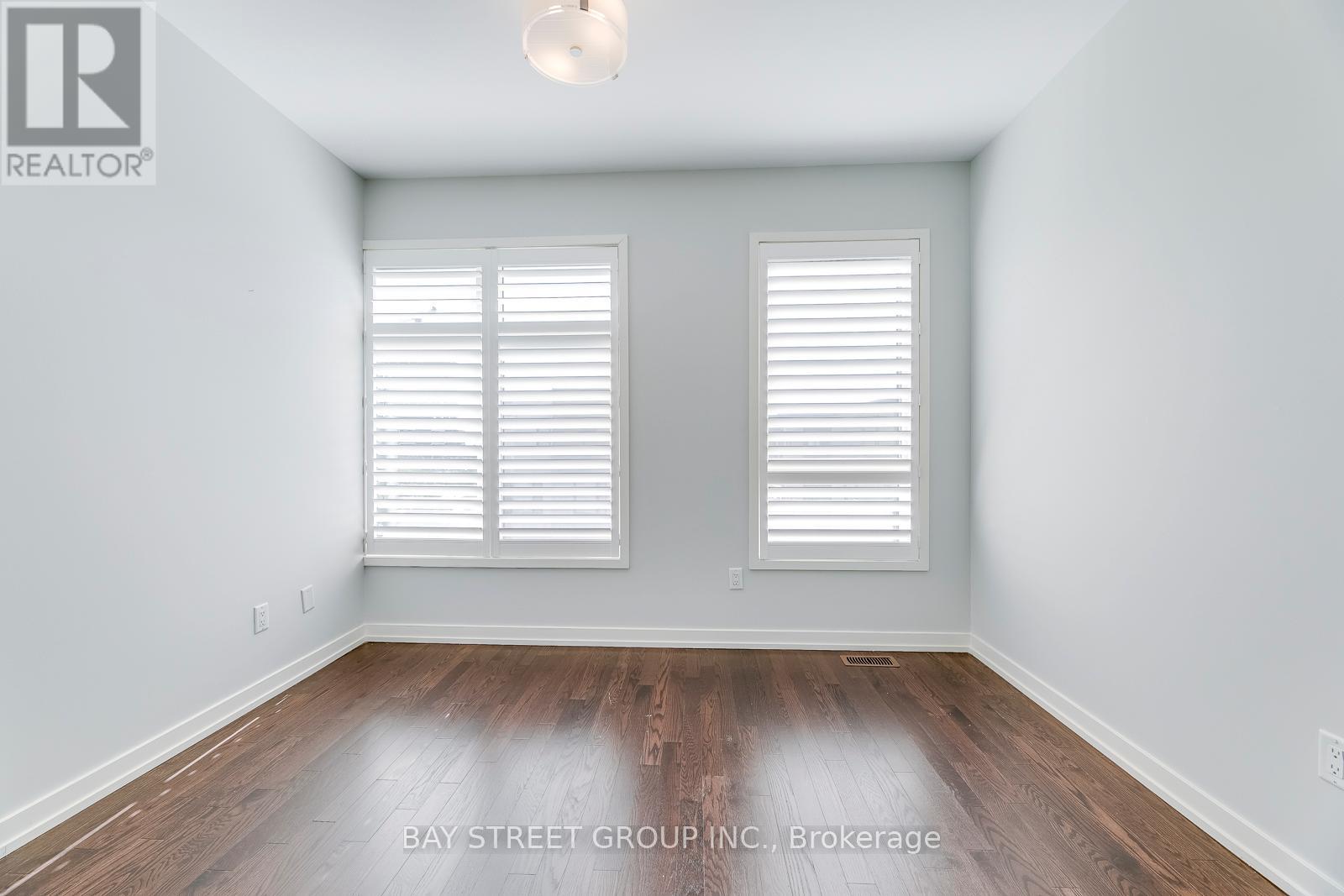 227 Huguenot Road, Oakville, Ontario  L6H 0L6 - Photo 30 - W12849522