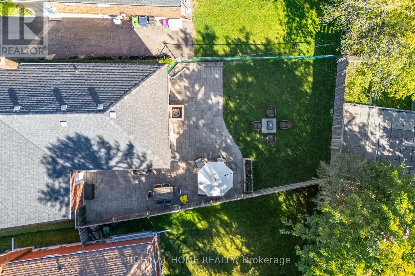 75 Emerald Crescent, Toronto, Ontario  M8V 2B5 - Photo 40 - W12849528