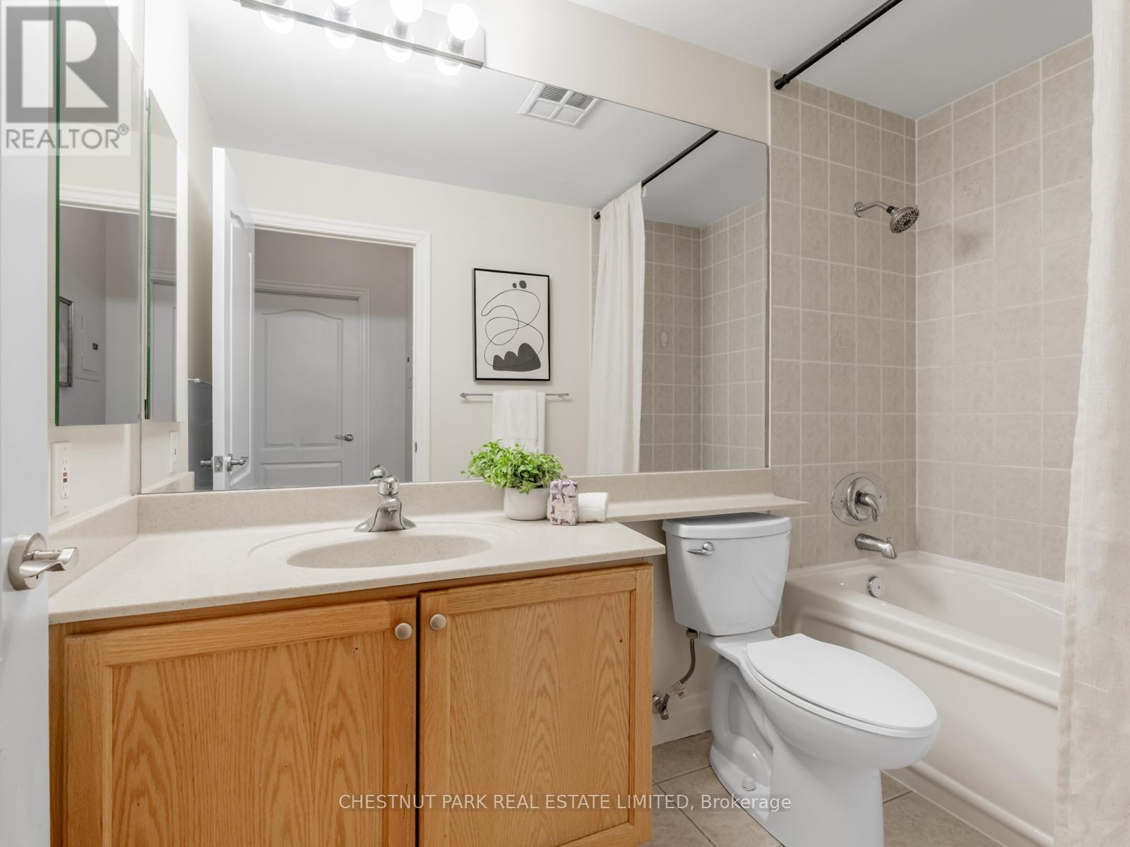 501 - 2119 Lake Shore Boulevard W, Toronto, Ontario  M8V 4E8 - Photo 19 - W12849530