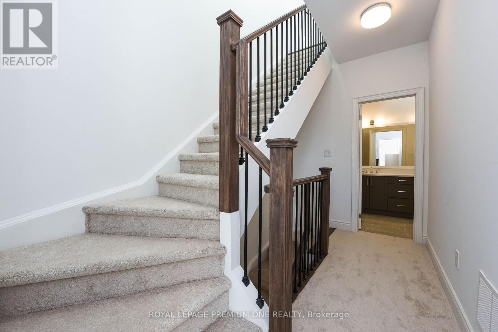 60 - 40 Lunar Crescent, Mississauga, Ontario  L5M 2R5 - Photo 23 - W12849532