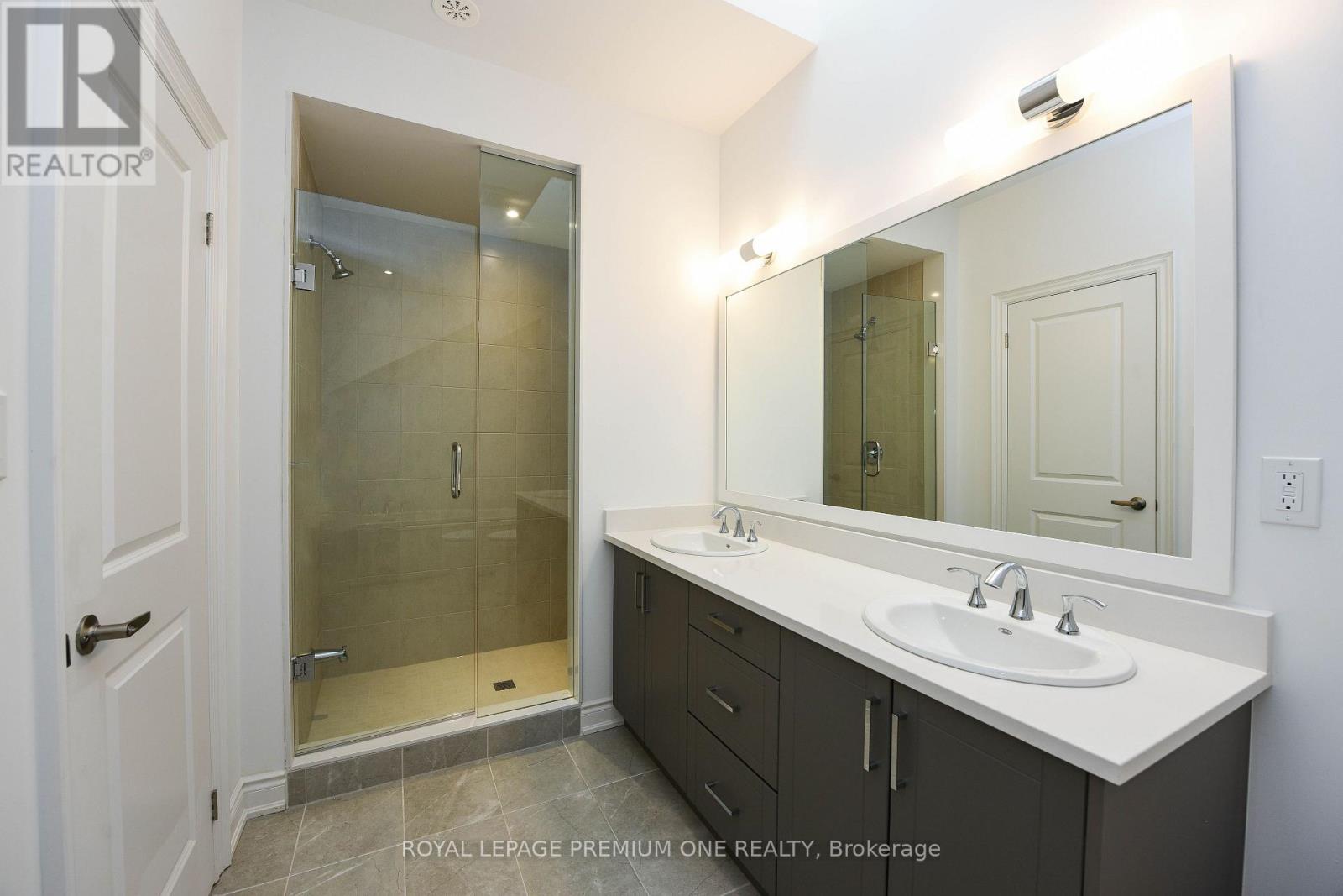 60 - 40 Lunar Crescent, Mississauga, Ontario  L5M 2R5 - Photo 24 - W12849532