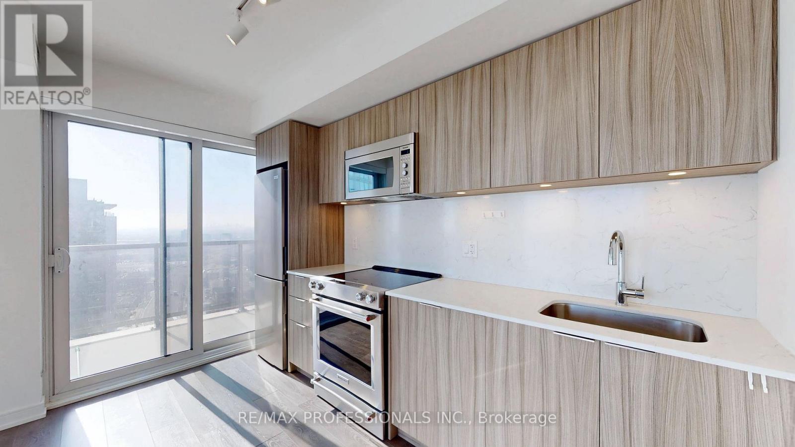 2410 - 30 Samuel Wood Way, Toronto, Ontario  M9B 0C9 - Photo 10 - W12849550