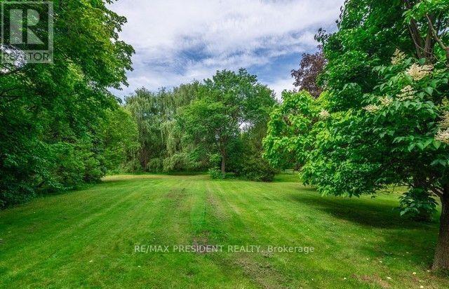 10588 Eighth Line, Halton Hills, Ontario  L7G 4S5 - Photo 4 - W12849578