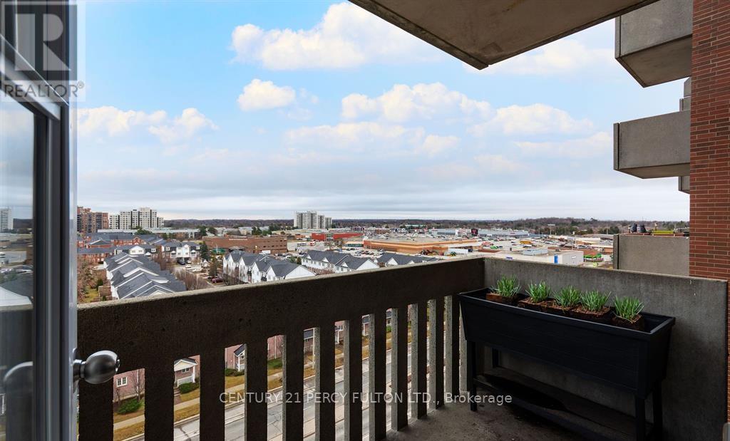 807 - 6720 Glen Erin Drive, Mississauga, Ontario  L5N 3K8 - Photo 3 - W12849584