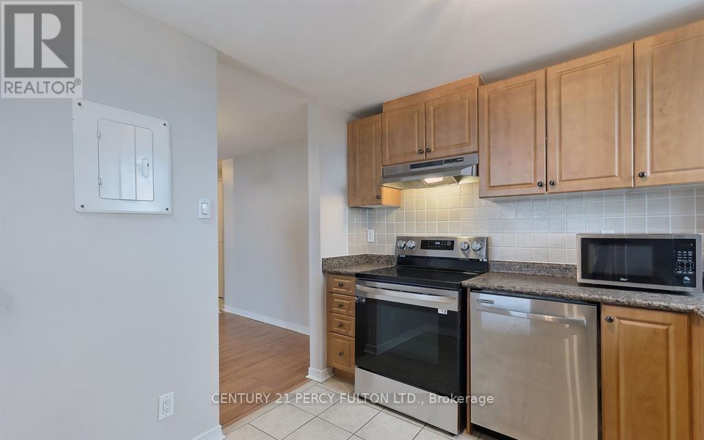 807 - 6720 Glen Erin Drive, Mississauga, Ontario  L5N 3K8 - Photo 5 - W12849584