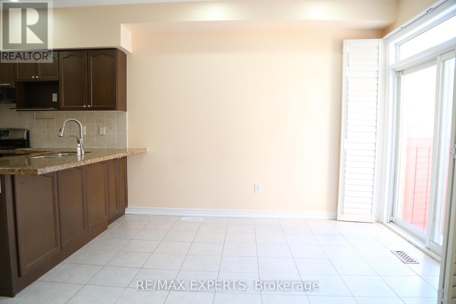 18 Mission Ridge Trail, Brampton, Ontario  L6P 3A2 - Photo 10 - W12849606