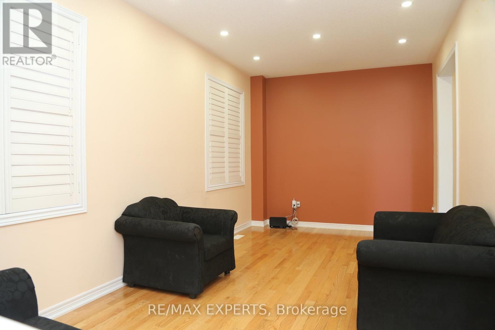 18 Mission Ridge Trail, Brampton, Ontario  L6P 3A2 - Photo 14 - W12849606