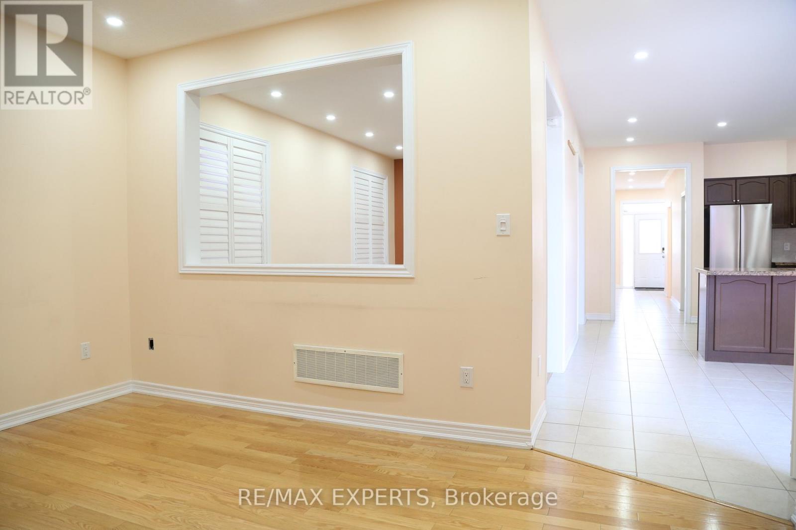 18 Mission Ridge Trail, Brampton, Ontario  L6P 3A2 - Photo 16 - W12849606