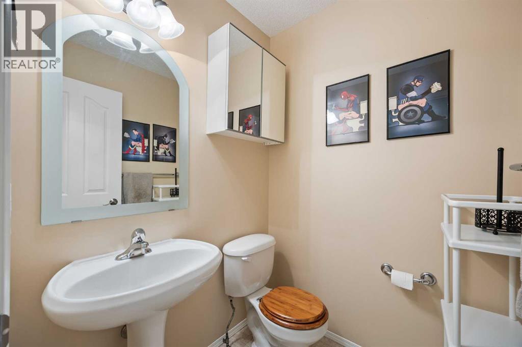 83 Cougarstone Way Sw, Calgary, Alberta  T3H 4Z6 - Photo 20 - A2289157