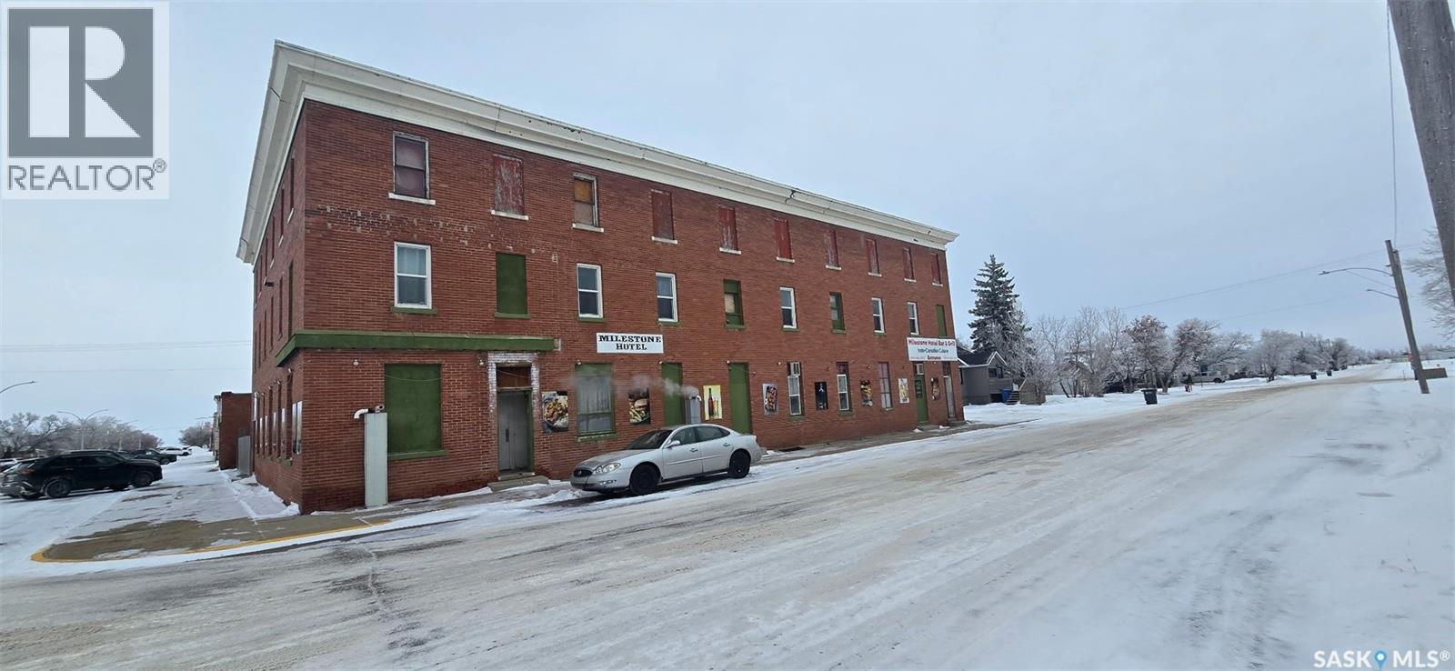 758 Railway Avenue, Milestone, Saskatchewan  S0G 3L0 - Photo 2 - SK029783