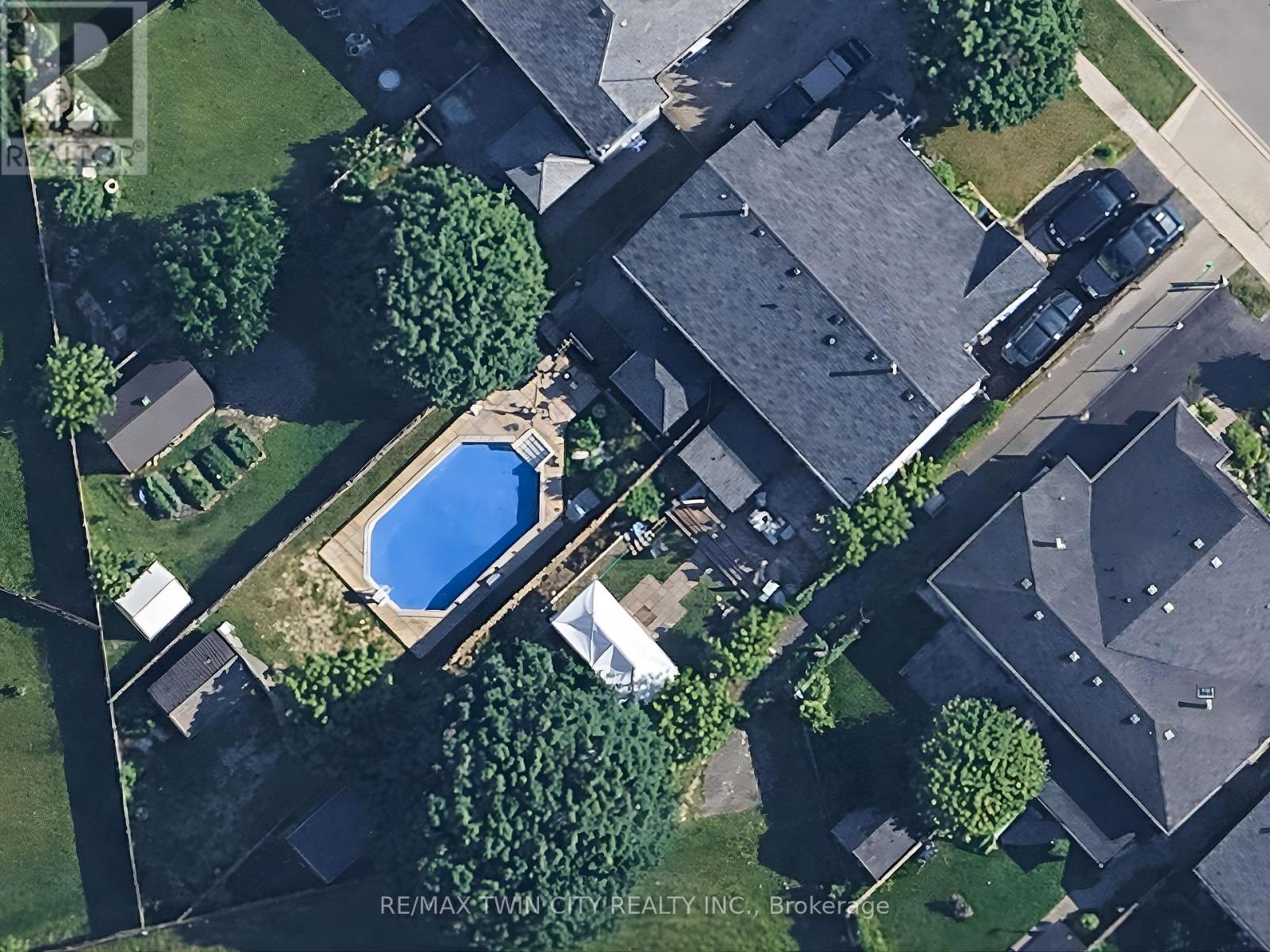 530 Mortimer Drive, Cambridge, Ontario  N3H 5M5 - Photo 2 - X12849272