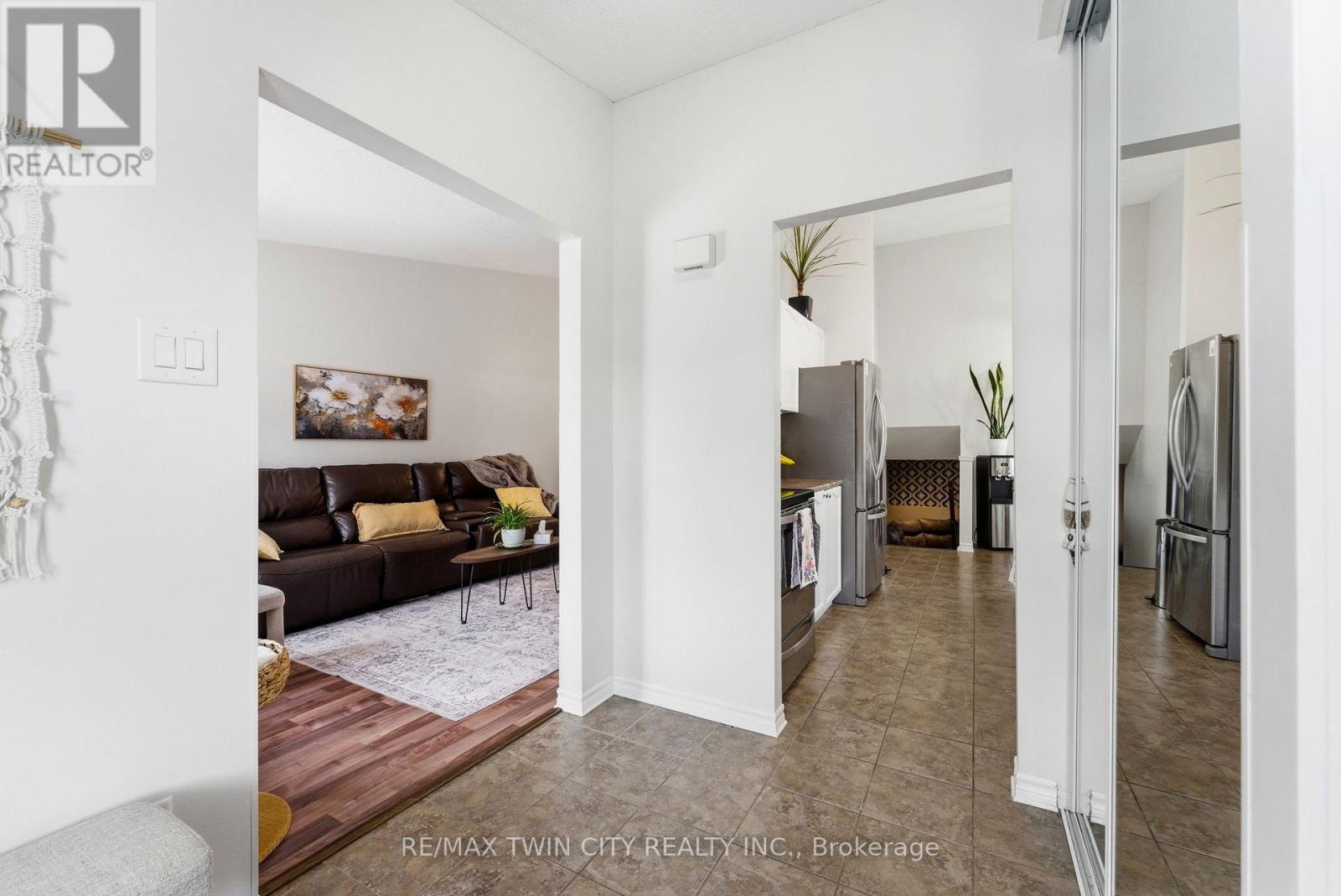 530 Mortimer Drive, Cambridge, Ontario  N3H 5M5 - Photo 8 - X12849272