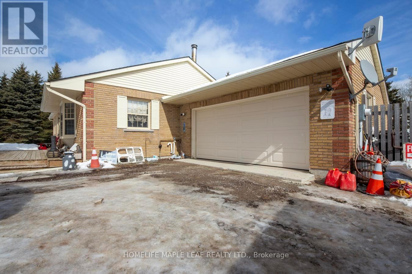 935545 Airport Road, Mono, Ontario  L9V 1C3 - Photo 3 - X12849296