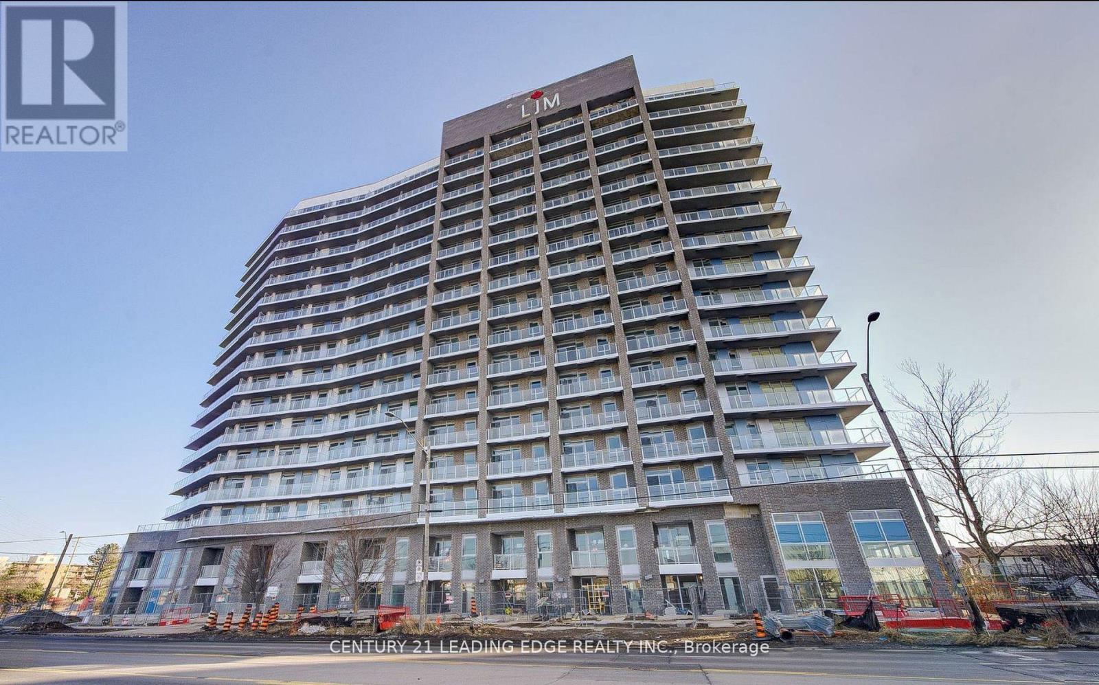 203 - 2782 Barton Street E, Hamilton, Ontario  L8E 2J8 - Photo 1 - X12849320