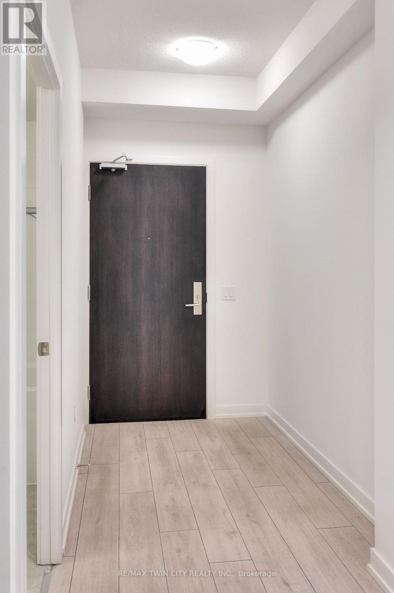 1201 - 55 Duke Street W, Kitchener, Ontario  N2H 4Z1 - Photo 4 - X12849326