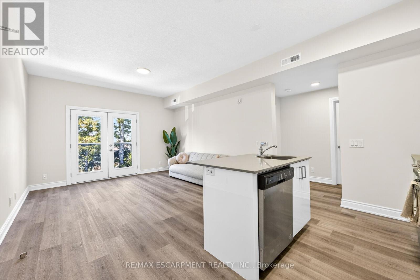 303 - 259 King Street E, Hamilton, Ontario  L8G 1L9 - Photo 16 - X12849390