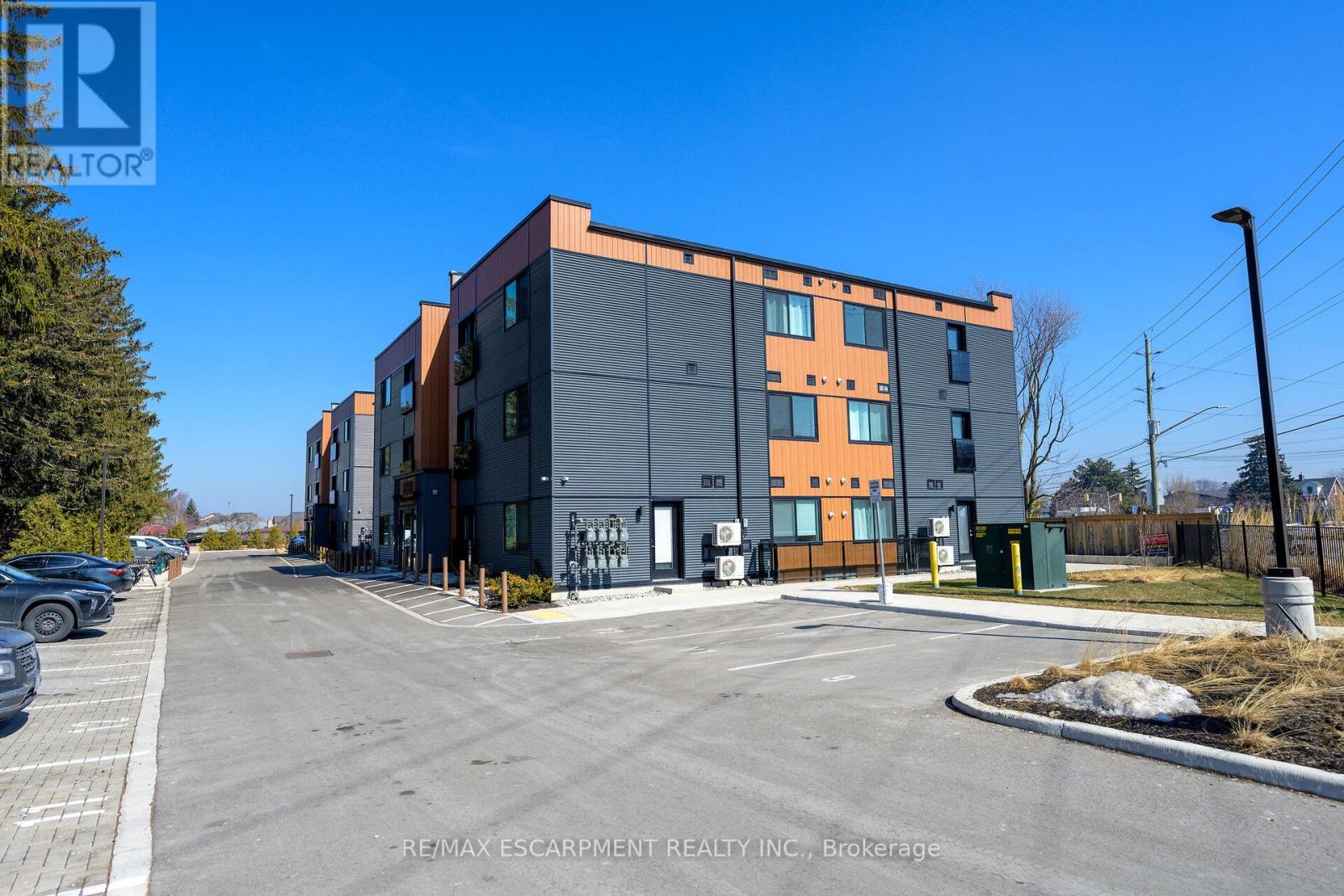 303 - 259 King Street E, Hamilton, Ontario  L8G 1L9 - Photo 2 - X12849390